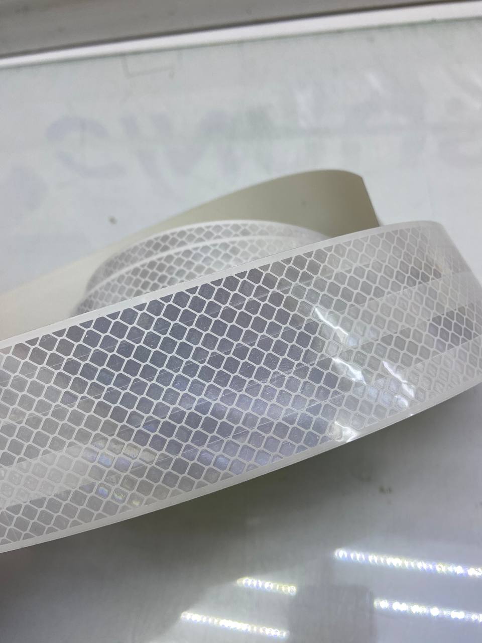 Светоотражающая лента белая 5см*50м (рулон)