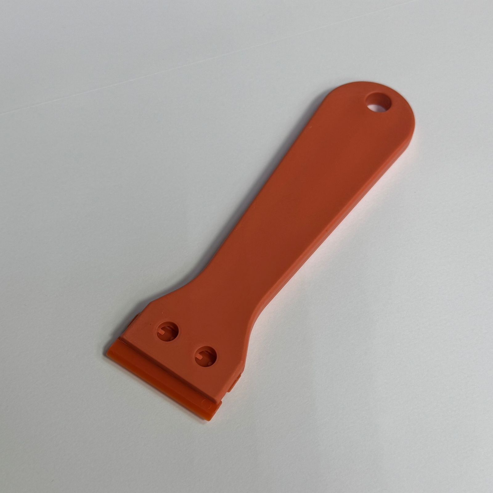 Скребок для стекол с пластиковым лезвием