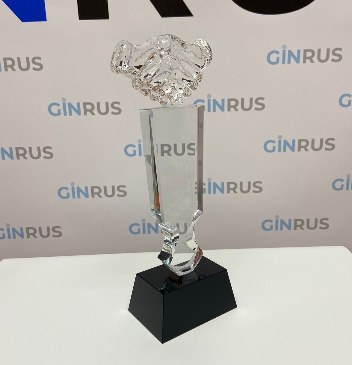 Кубок "Рукопожатие" КУ0096