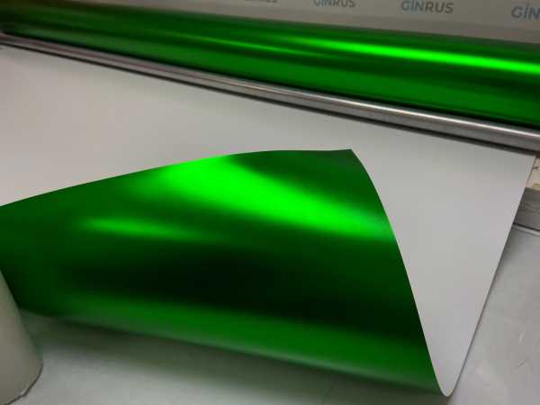 Пленка ПВХ САТИНОВЫЙ МАТОВЫЙ ХРОМ (светло-зеленый, изумрудный) ROMANI Satin Matte LIGHT GREEN 1,52*18м.