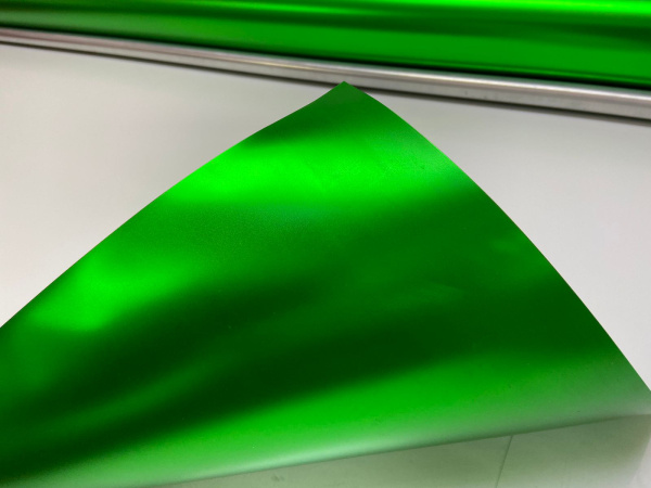 Пленка ПВХ САТИНОВЫЙ МАТОВЫЙ ХРОМ (светло-зеленый, изумрудный) ROMANI Satin Matte LIGHT GREEN 1,52*18м.