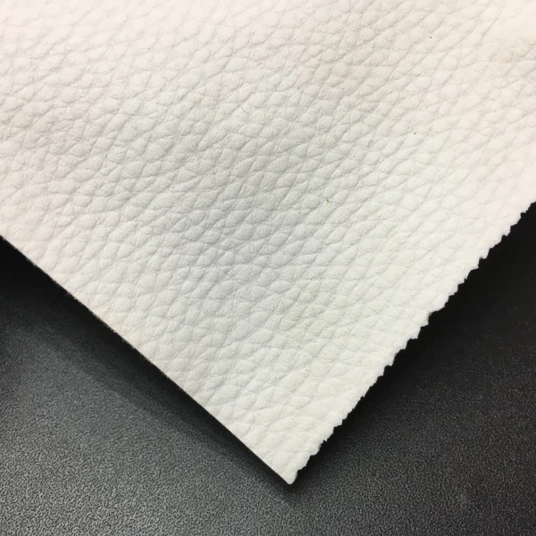 Винилискожа Аква структурная БЕЛАЯ ширина 1,4м толщина 0,9мм