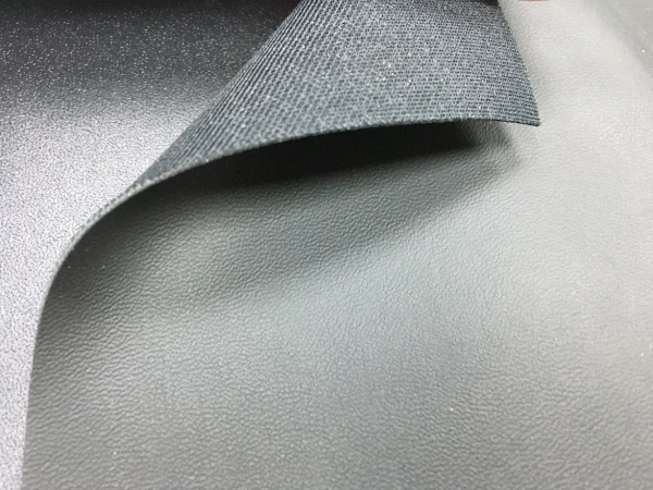 Винилискожа Аква гладкая ЧЕРНАЯ ширина 1,4м толщина 0,9мм