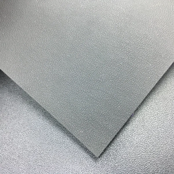 Винилискожа Аква гладкая ЧЕРНАЯ ширина 1,4м толщина 0,9мм