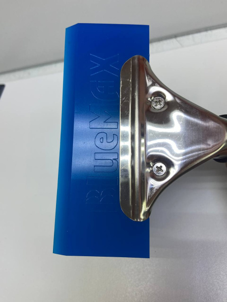 Металлическая выгонка с полиуретановой синей вставкой blue max(16*13см)