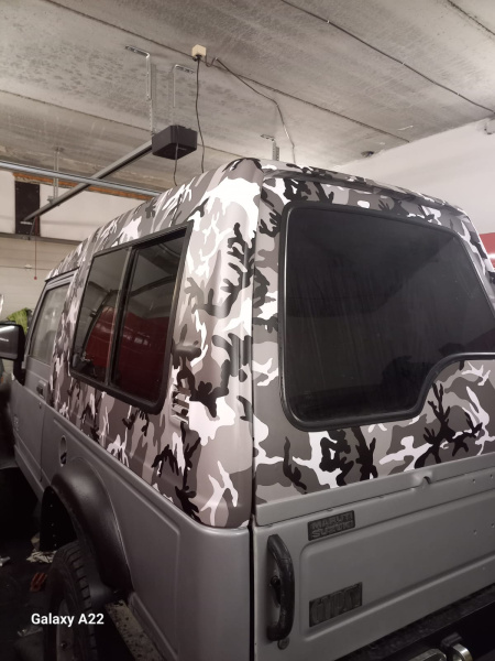 Пленка камуфляж  Бело-черный G-24 (№3) 110mkm (зимний) (1,52*30м.)