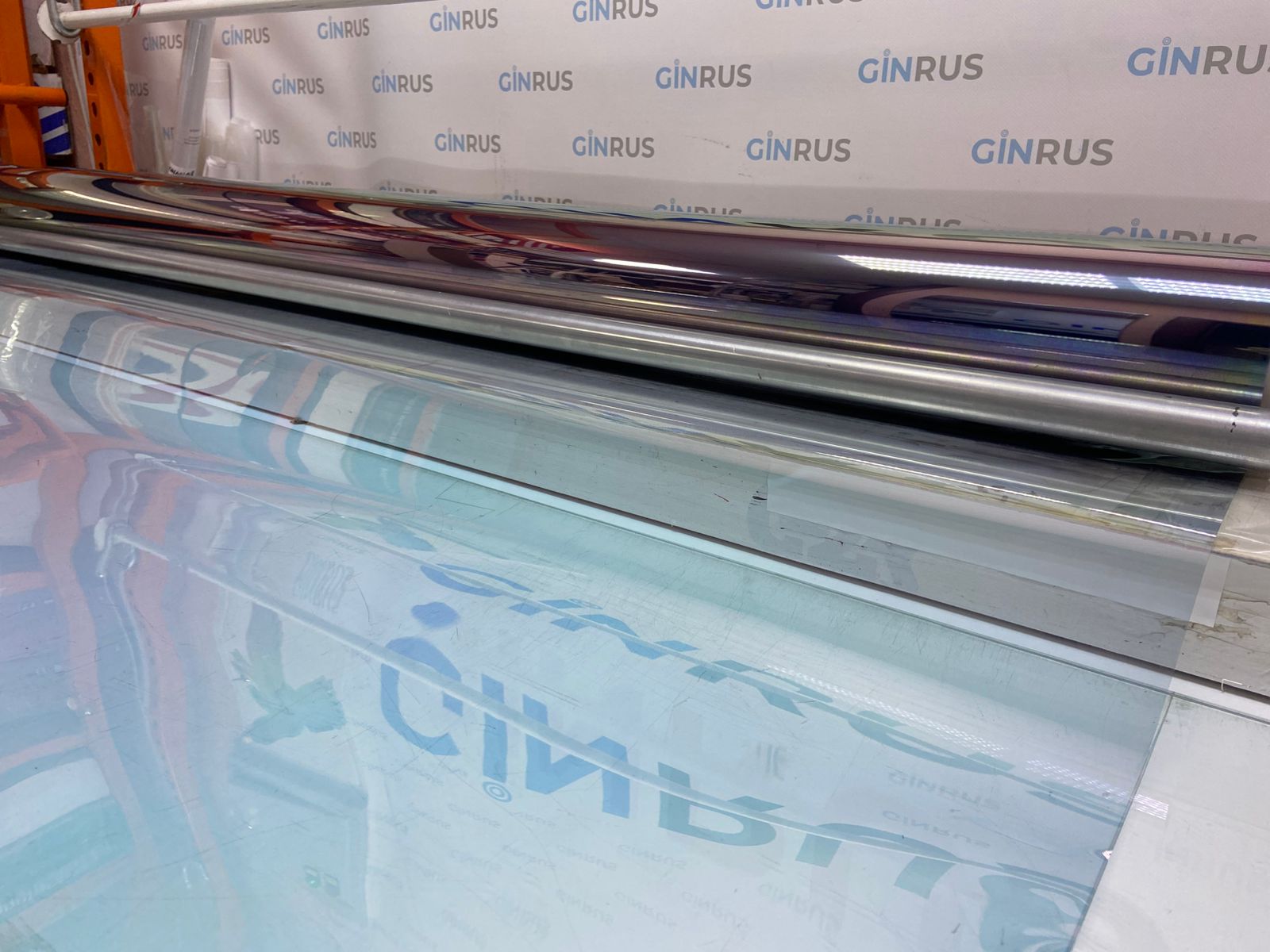 Атермальная Хамелеон RED SOLARNEX SUNSET 82 (1,52мх30м) красная пленка