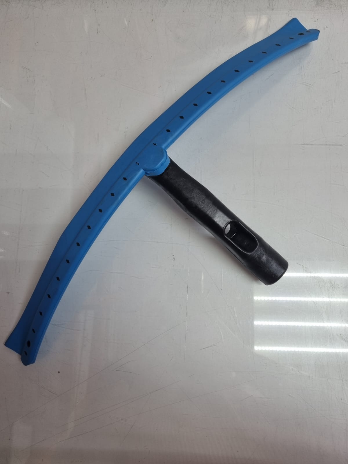 Водосгон синий литой 46 см