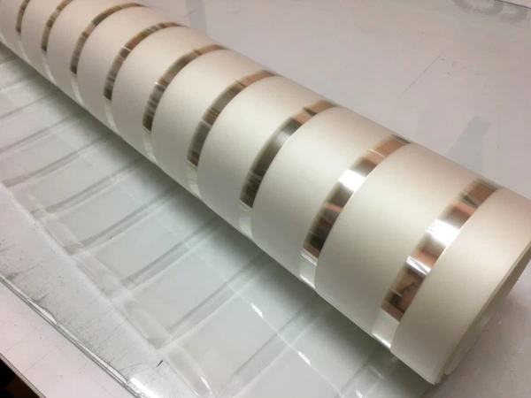 Пленка декоративная USB PF 52-1F, полоса 35мм, полупрозрачная (1,52*30м.)