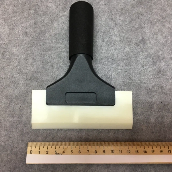 Выгонка с черной ручкой и синей/белой п/у вставкой 13см + с ключом