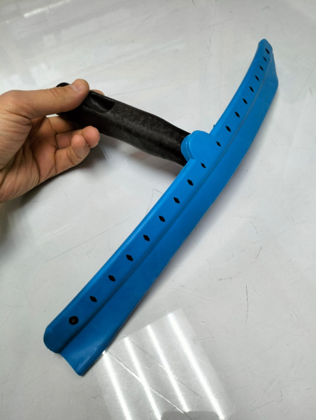 Водосгон синий литой 36 см