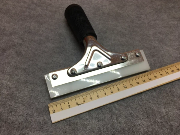 Выгонка металлическая с полиуретановой прозрачной вставкой, 15см