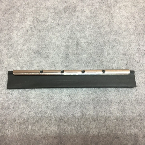 Резина с метал.кантом, 14 см