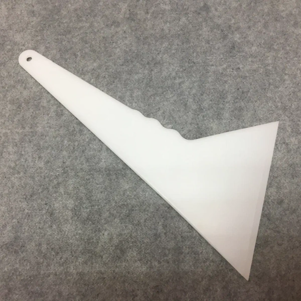 Скребок угловой пласт. (средний) уголок зеленый/желтый/белый/черный