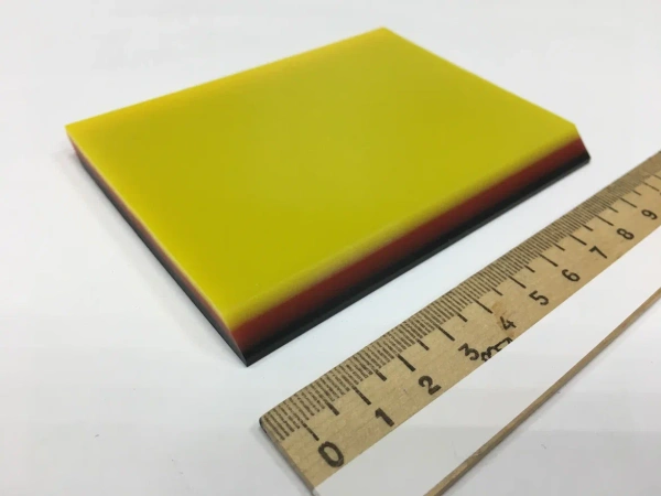 Выгонка большая полиуретановая 3-х слойная , средней жесткости